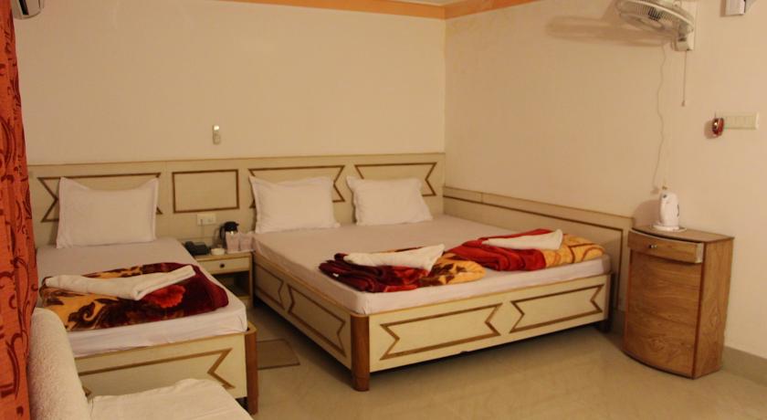 Niranjana Hotel